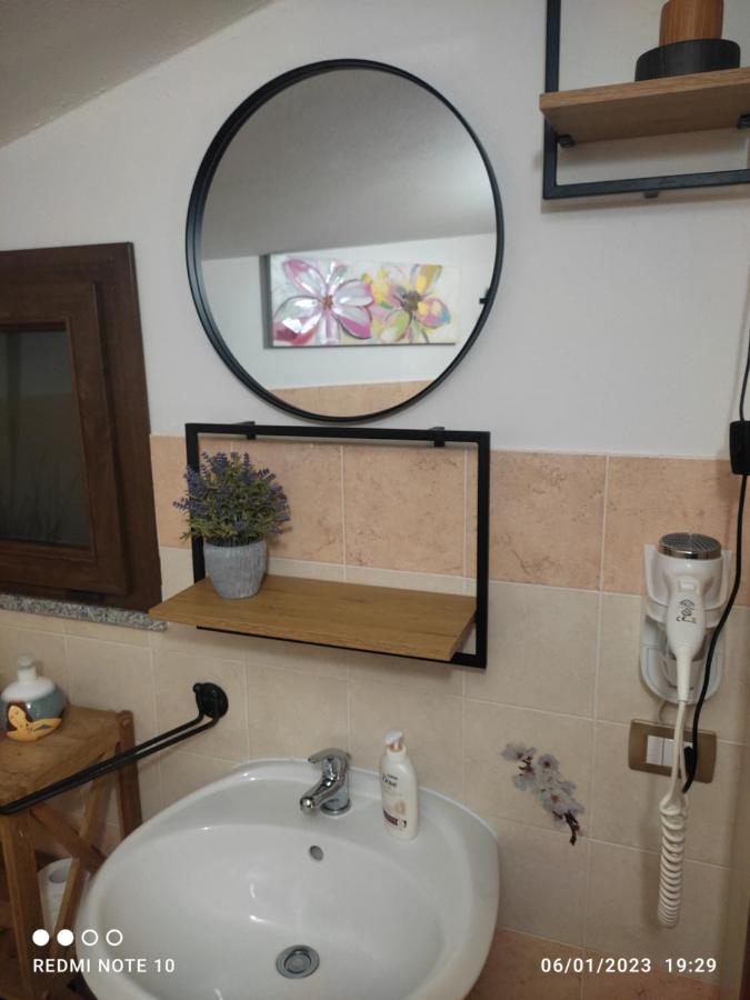 Room & Relax Eleinad Càbras Екстериор снимка